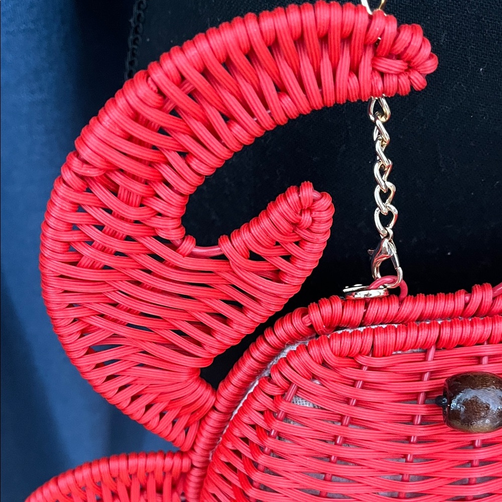 Tommy Bahama Red Woven Crab Crossbody Bag - Picture 4 of 11